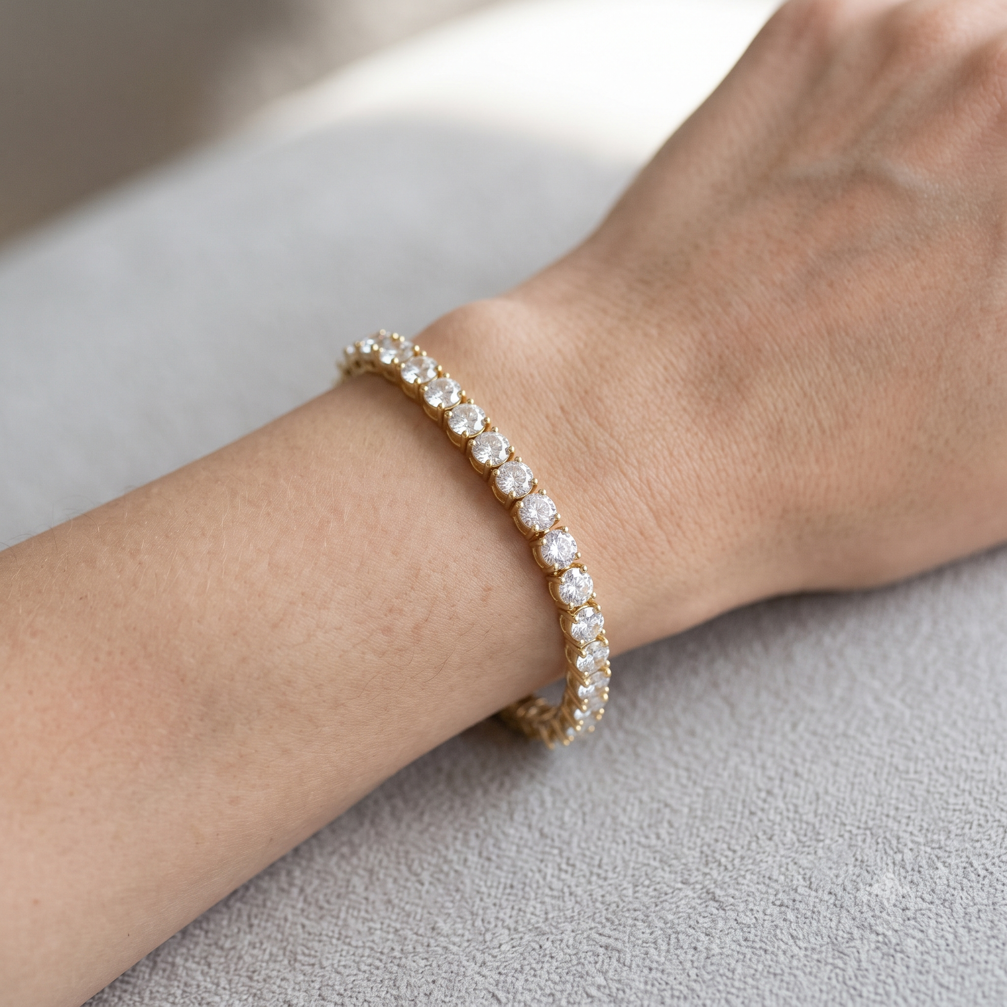 Tennis Bracelet, Round Diamonds (BRC-TNS-015)-3